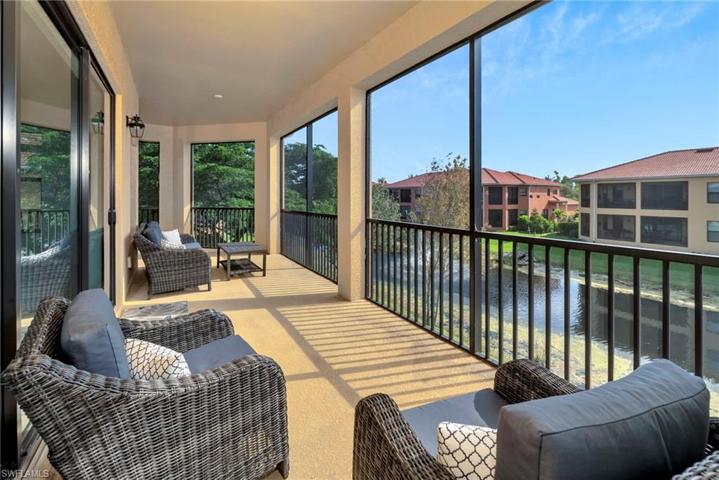 Expansive Lanai