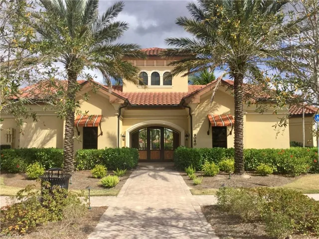 9076  Isla Bella  CIR, Bonita Springs, FL 34135
