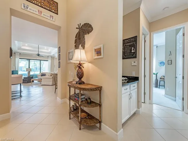 9076  Isla Bella  CIR, Bonita Springs, FL 34135