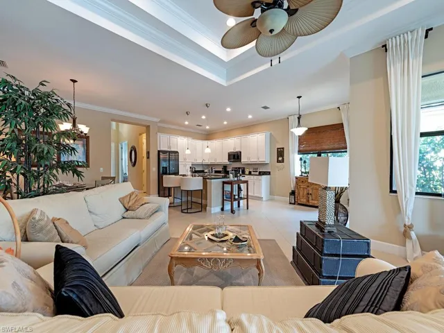 9076  Isla Bella  CIR, Bonita Springs, FL 34135