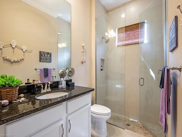 9076  Isla Bella  CIR, Bonita Springs, FL 34135