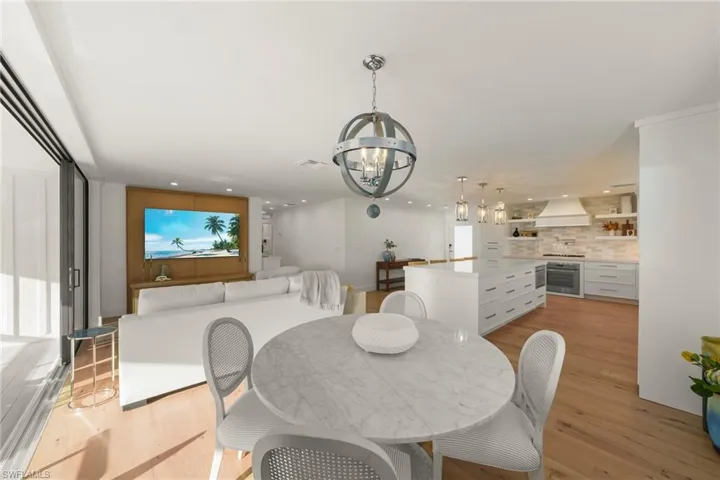 25 Beach Homes, Captiva, Florida 33924