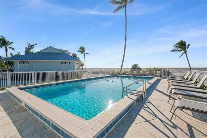 25 Beach Homes, Captiva, Florida 33924