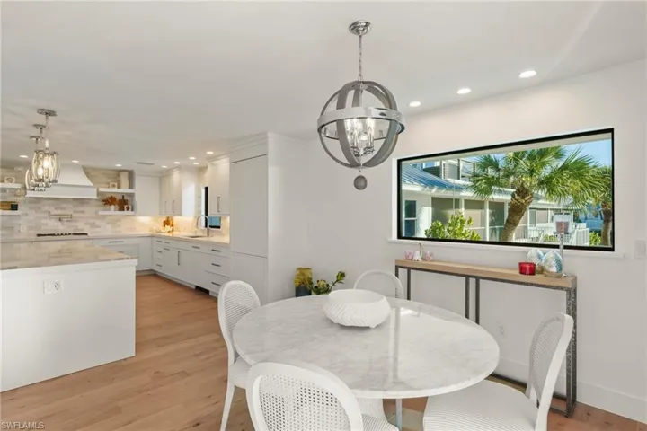 25 Beach Homes, Captiva, Florida 33924