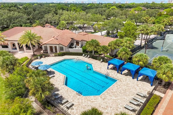 1733  San Bernadino  WAY, Naples, FL 34109