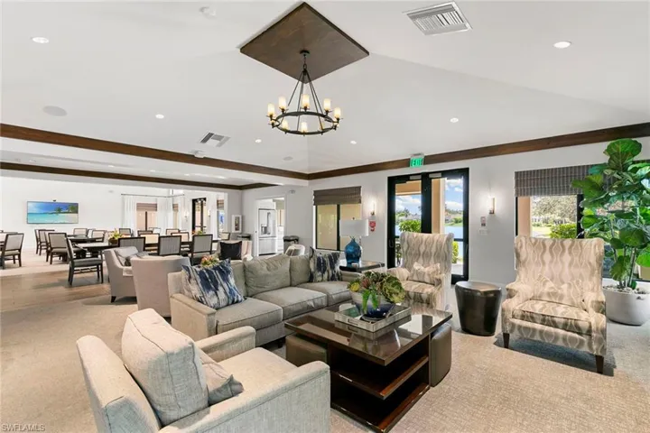 1733  San Bernadino  WAY, Naples, FL 34109