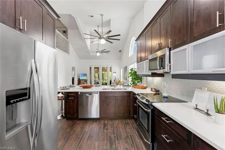 1733  San Bernadino  WAY, Naples, FL 34109