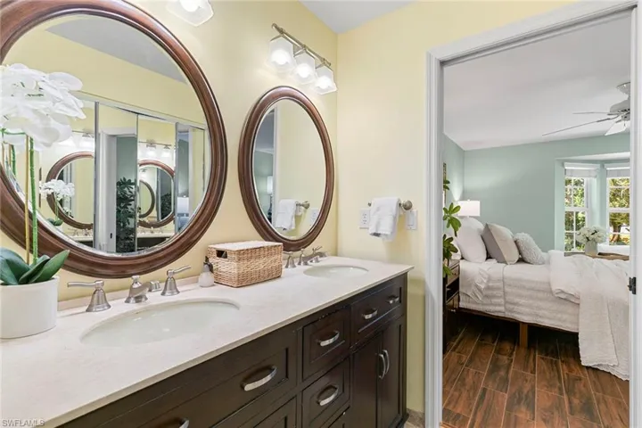 1733  San Bernadino  WAY, Naples, FL 34109
