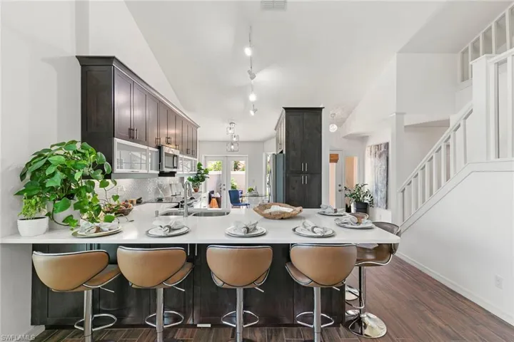 1733  San Bernadino  WAY, Naples, FL 34109