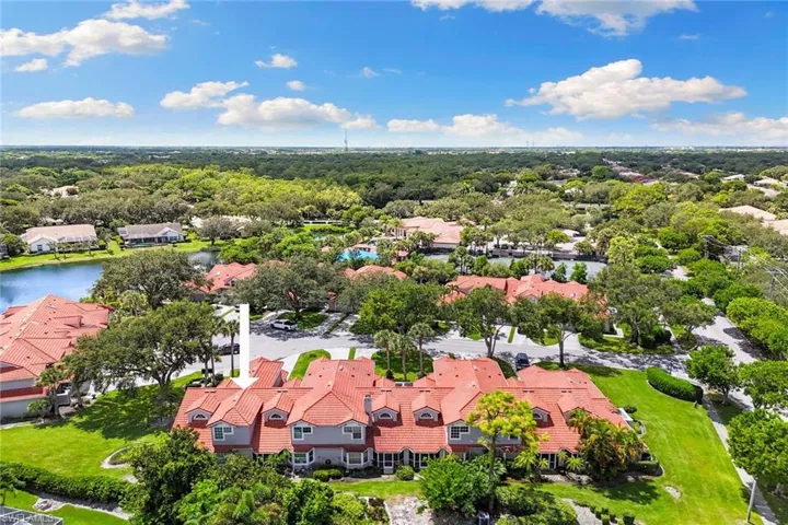 1733  San Bernadino  WAY, Naples, FL 34109