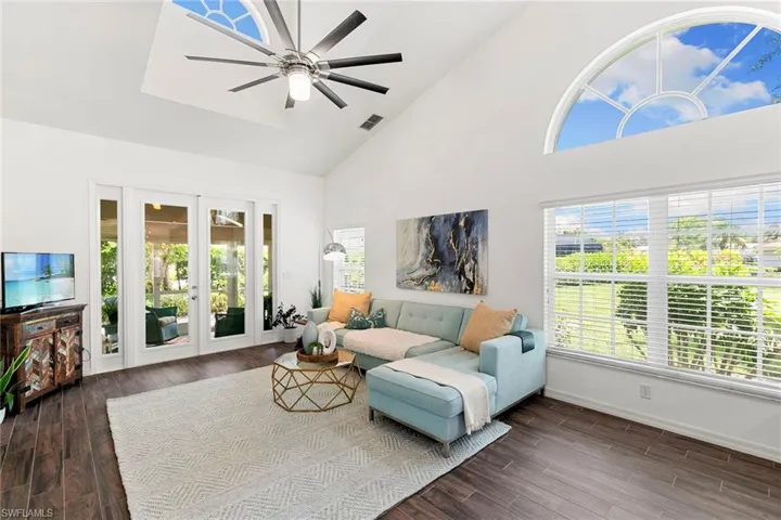 1733  San Bernadino  WAY, Naples, FL 34109