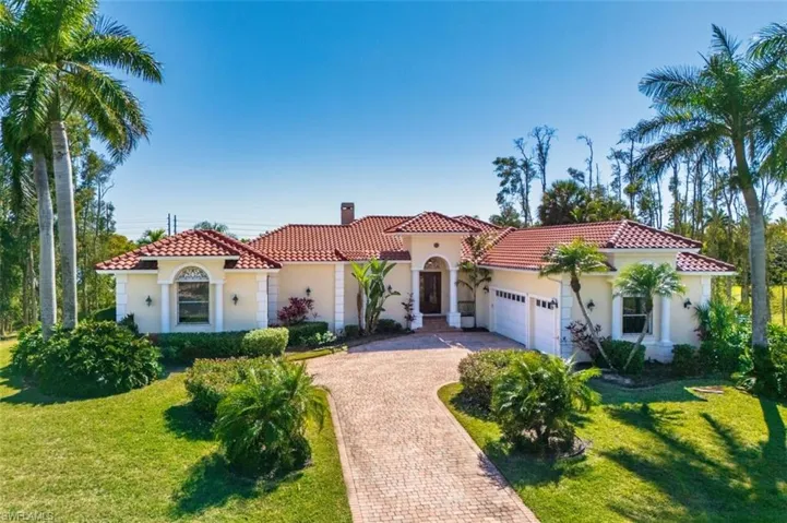 8460 Belle Meade Dr, Fort Myers, Florida 33908