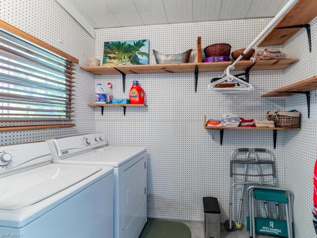 137 Cape Sable DR, NAPLES FL 34104