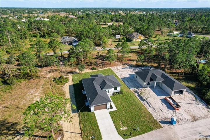 2906 3rd ST SW, LEHIGH ACRES FL 33976