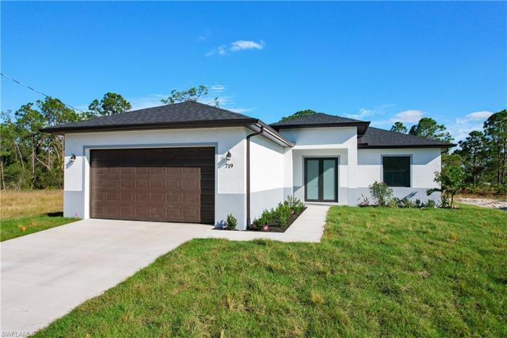 2906 3rd ST SW, LEHIGH ACRES FL 33976