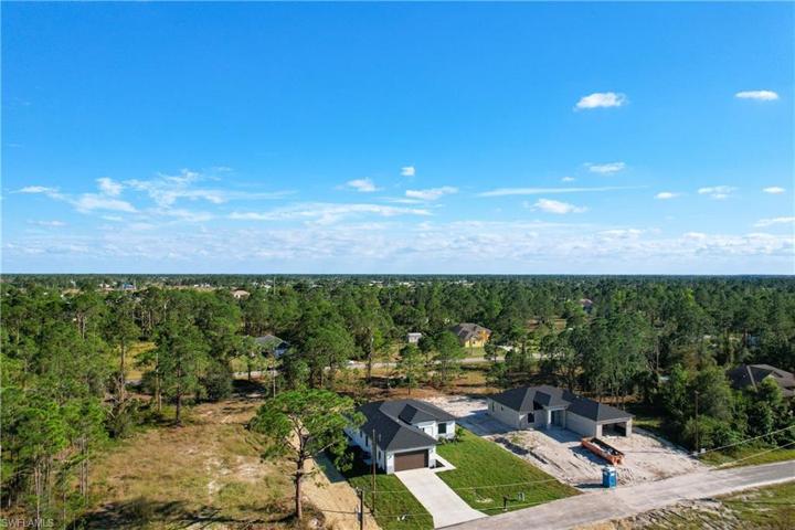 2906 3rd ST SW, LEHIGH ACRES FL 33976