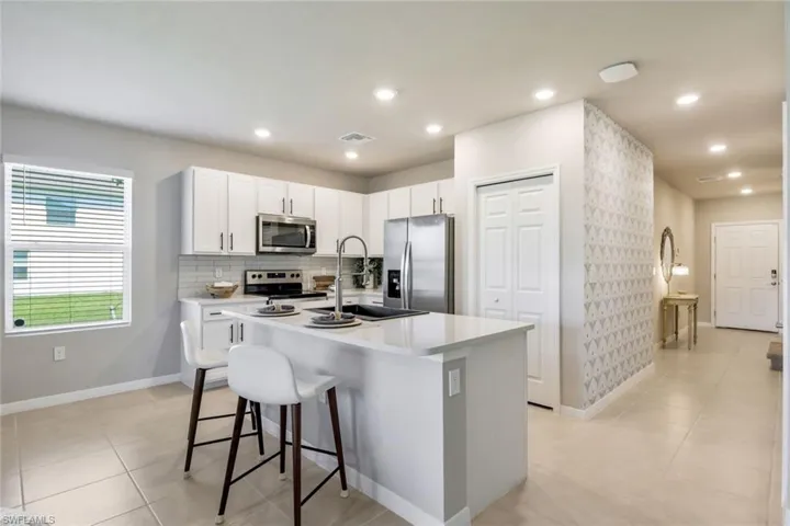 15088  Wildflower  CIR, Naples, FL 34119
