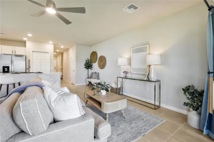 15088  Wildflower  CIR, Naples, FL 34119