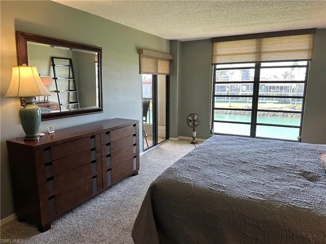 2305  Gulf Shore N BLVD, Naples, FL 34103