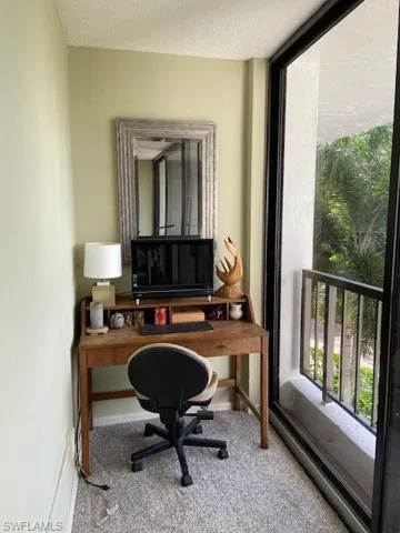 2305  Gulf Shore N BLVD, Naples, FL 34103