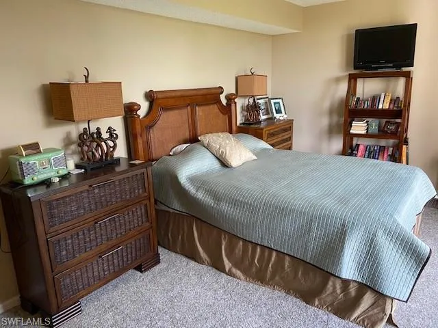 2305  Gulf Shore N BLVD, Naples, FL 34103