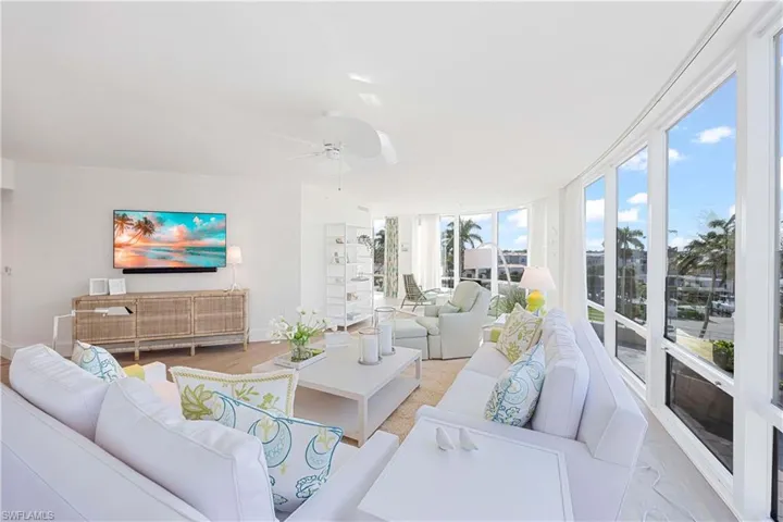 3971 Gulf Shore Blvd N 401, Naples, Florida 34103