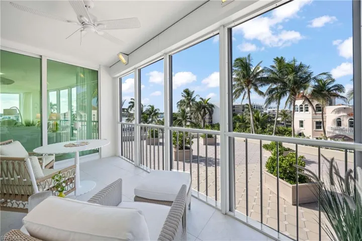 3971 Gulf Shore Blvd N 401, Naples, Florida 34103