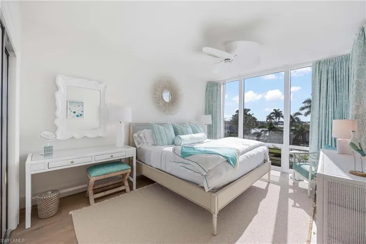 3971 Gulf Shore Blvd N 401, Naples, Florida 34103
