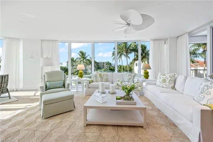 3971 Gulf Shore Blvd N 401, Naples, Florida 34103