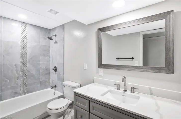 Upstairs hall bathroom