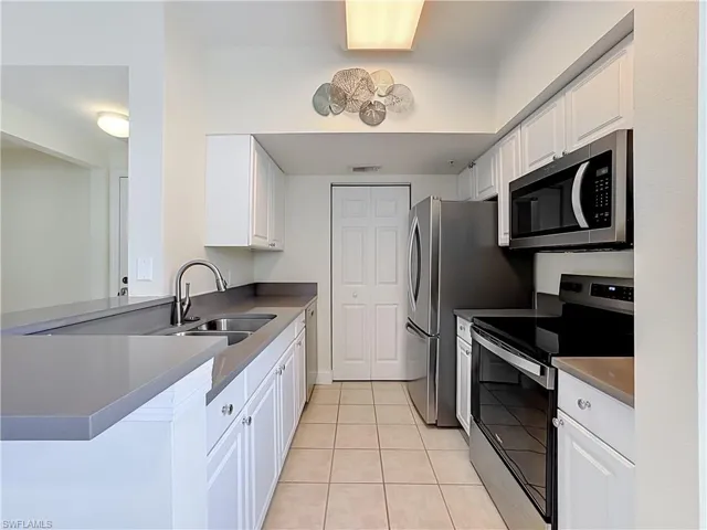 15630 Ocean Walk Cir 112, Fort Myers, Florida 33908