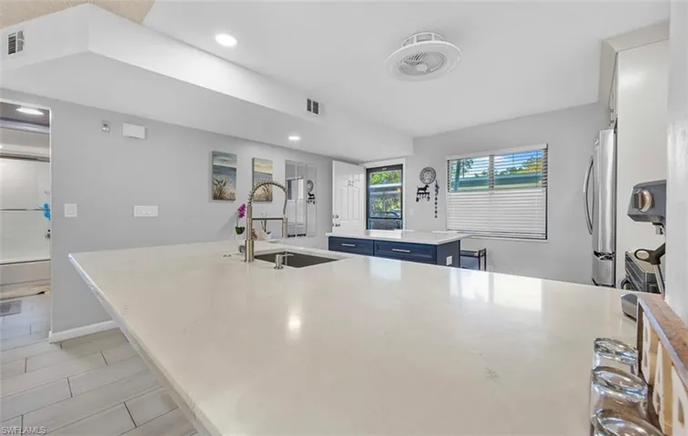 5733  Deauville  CIR, Naples, FL 34112