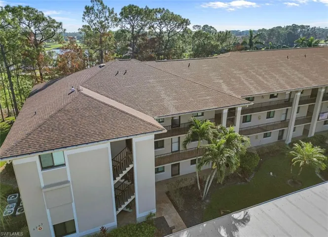 5733  Deauville  CIR, Naples, FL 34112