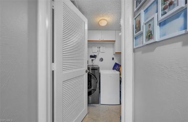5733  Deauville  CIR, Naples, FL 34112