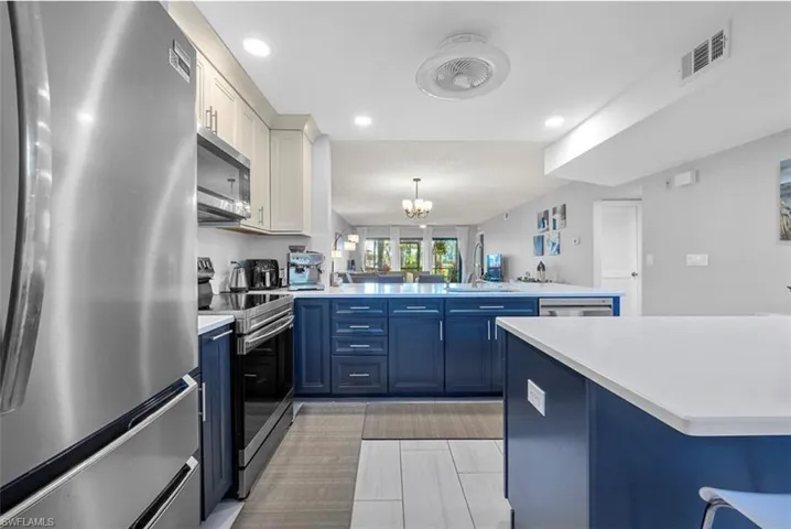 5733  Deauville  CIR, Naples, FL 34112