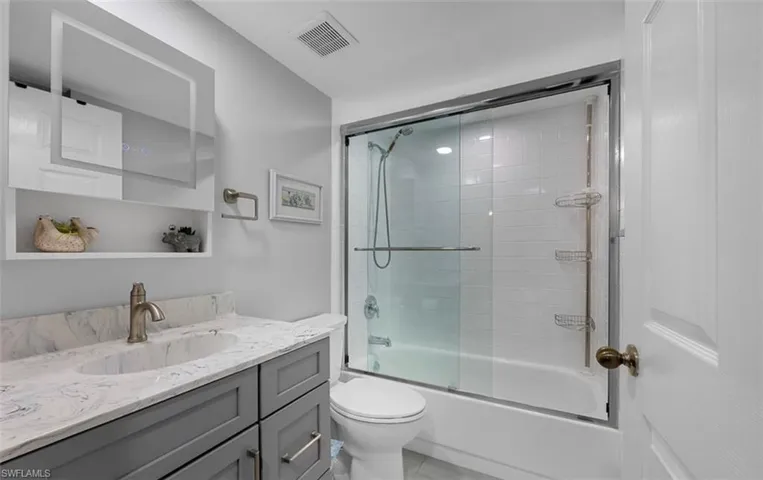 5733  Deauville  CIR, Naples, FL 34112