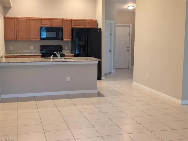 1935 Ne 6th St, Cape Coral, Florida 33909