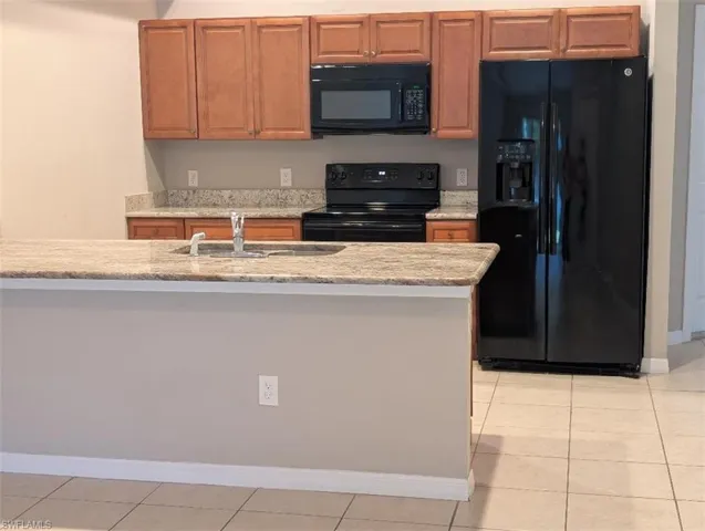 1935 Ne 6th St, Cape Coral, Florida 33909