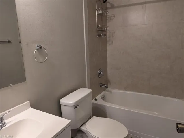 1935 Ne 6th St, Cape Coral, Florida 33909