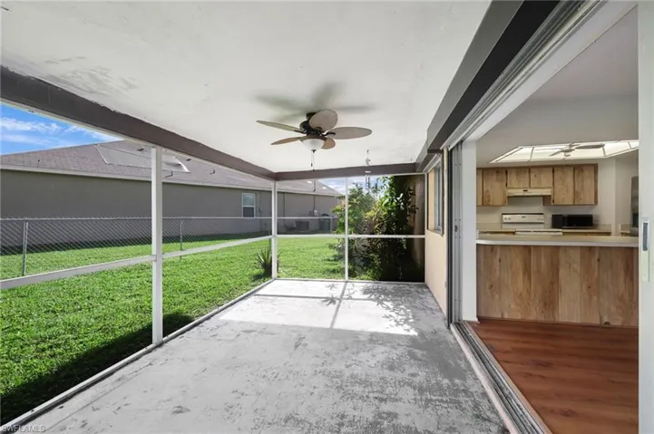 SCREENDED LANAI
