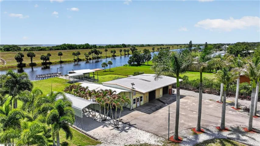 3342 County Road 721 Loop, Moore Haven, Florida 33471
