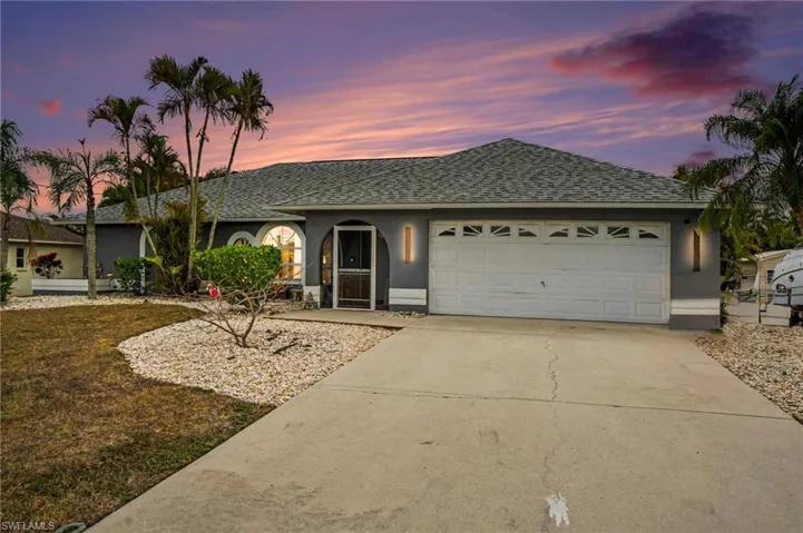 402 SE 8th  ST, Cape Coral, FL 33990