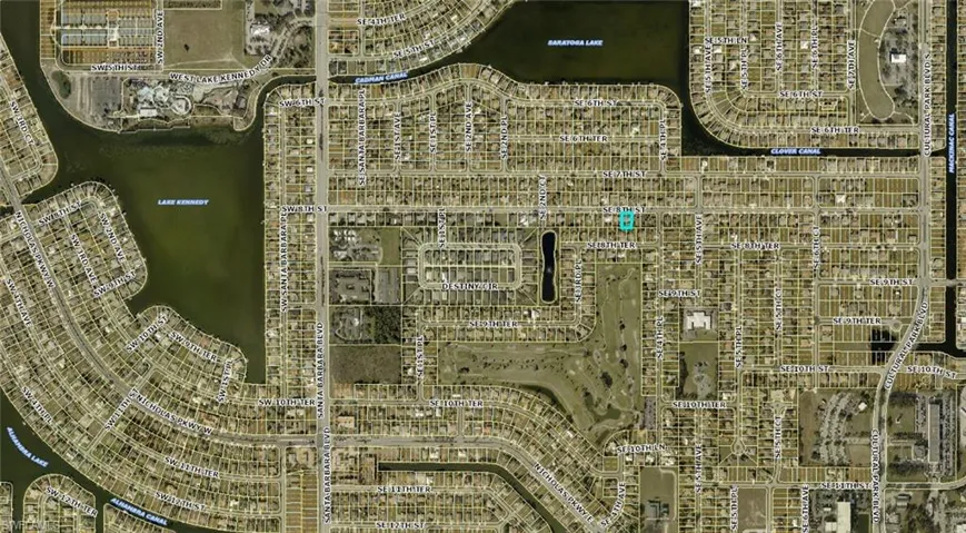 Close to Sunsplash Water Park and Lake Kennedy.