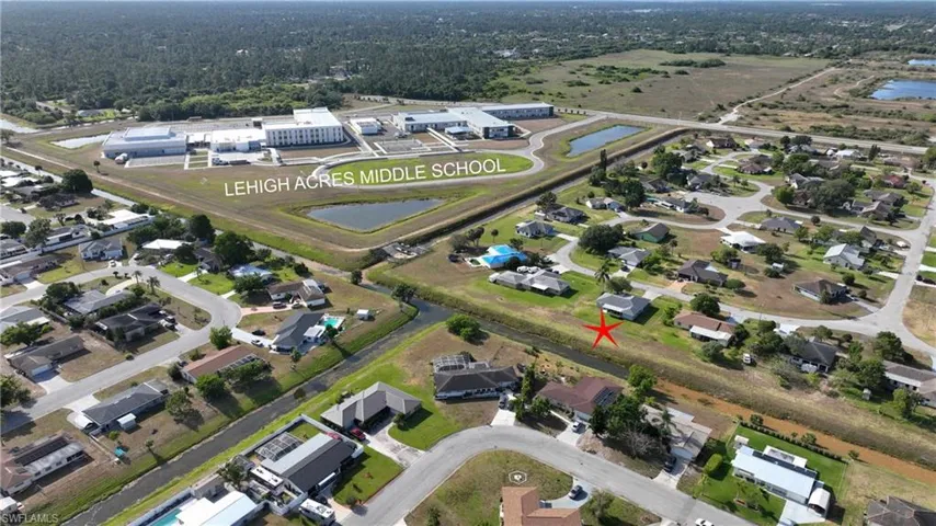 205  Eaglesmere  DR, Lehigh Acres, FL 33936
