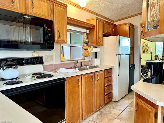 455 Vanda Sanctuary # 455, NAPLES FL 34114
