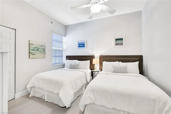 700  L Ambiance  CIR, Naples, FL 34108