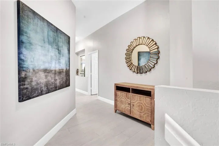 700  L Ambiance  CIR, Naples, FL 34108