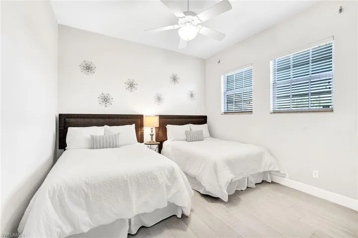 700  L Ambiance  CIR, Naples, FL 34108