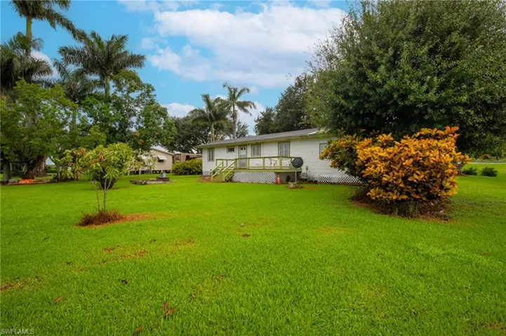 36  Mutt Thomas  RD, Clewiston, FL 33440