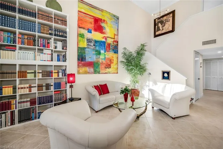 466  Bristle Cone  LN, Naples, FL 34113